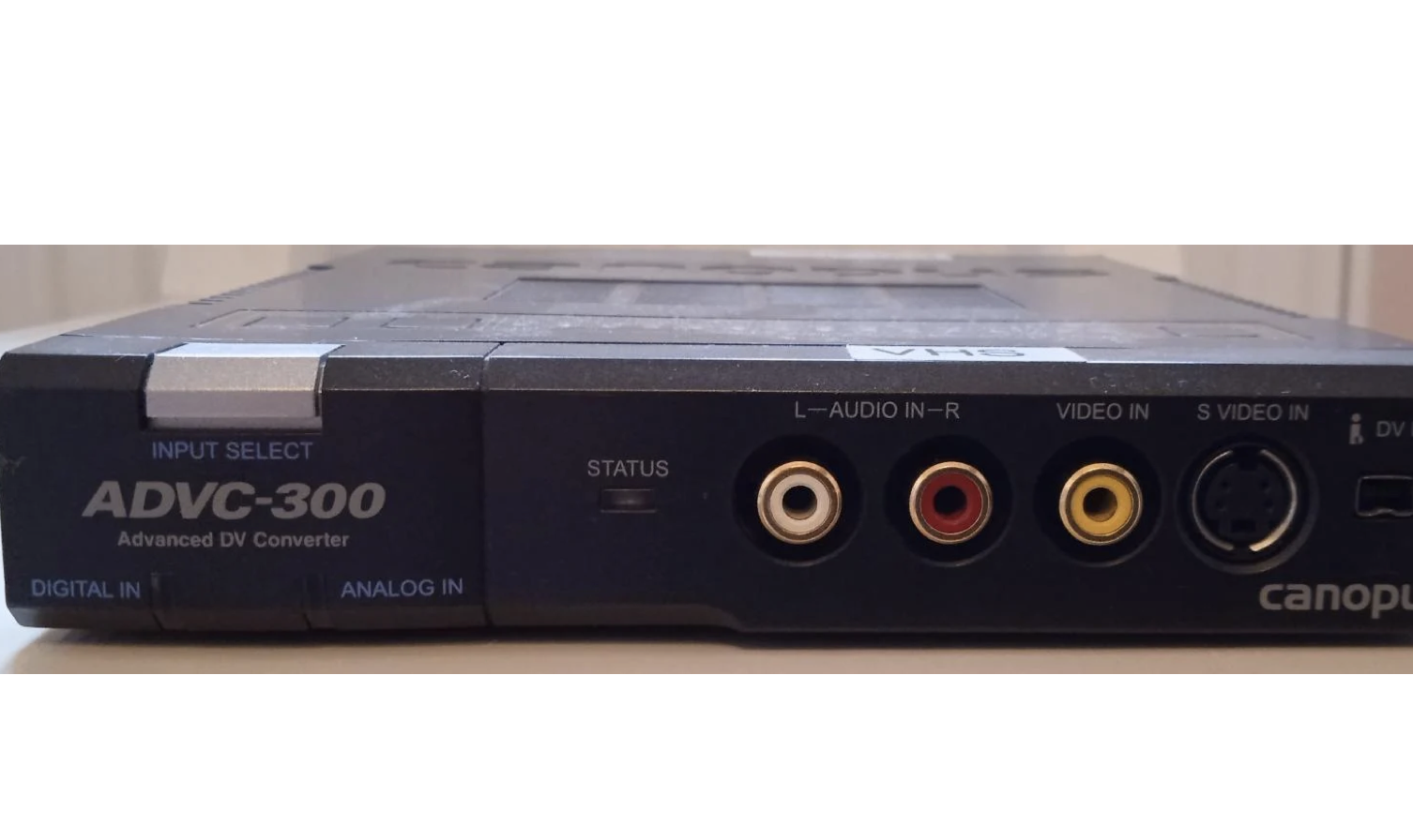 CANOPUS CONVERTER ADVC-300 NA NÁHRADNÍ DÍLY — Photo 1